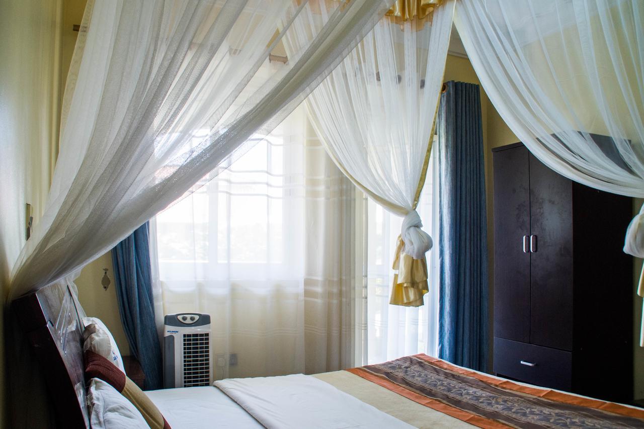 Desert Breeze Hotel Arua Ngoại thất bức ảnh