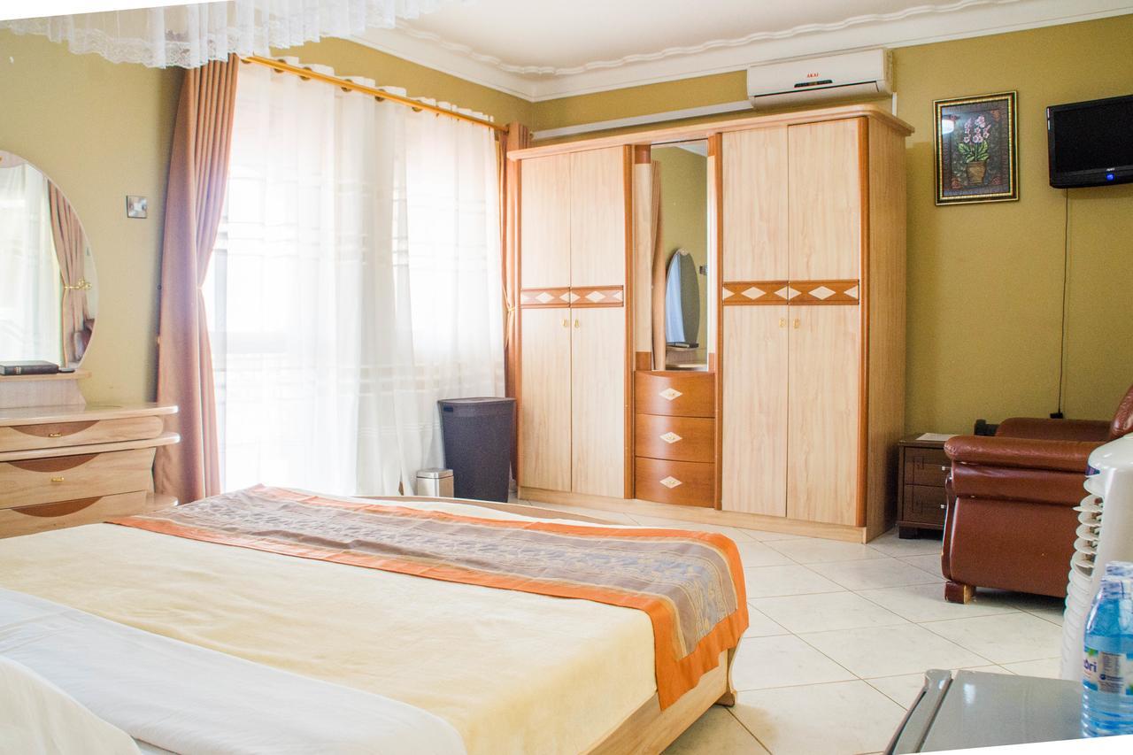 Desert Breeze Hotel Arua Ngoại thất bức ảnh